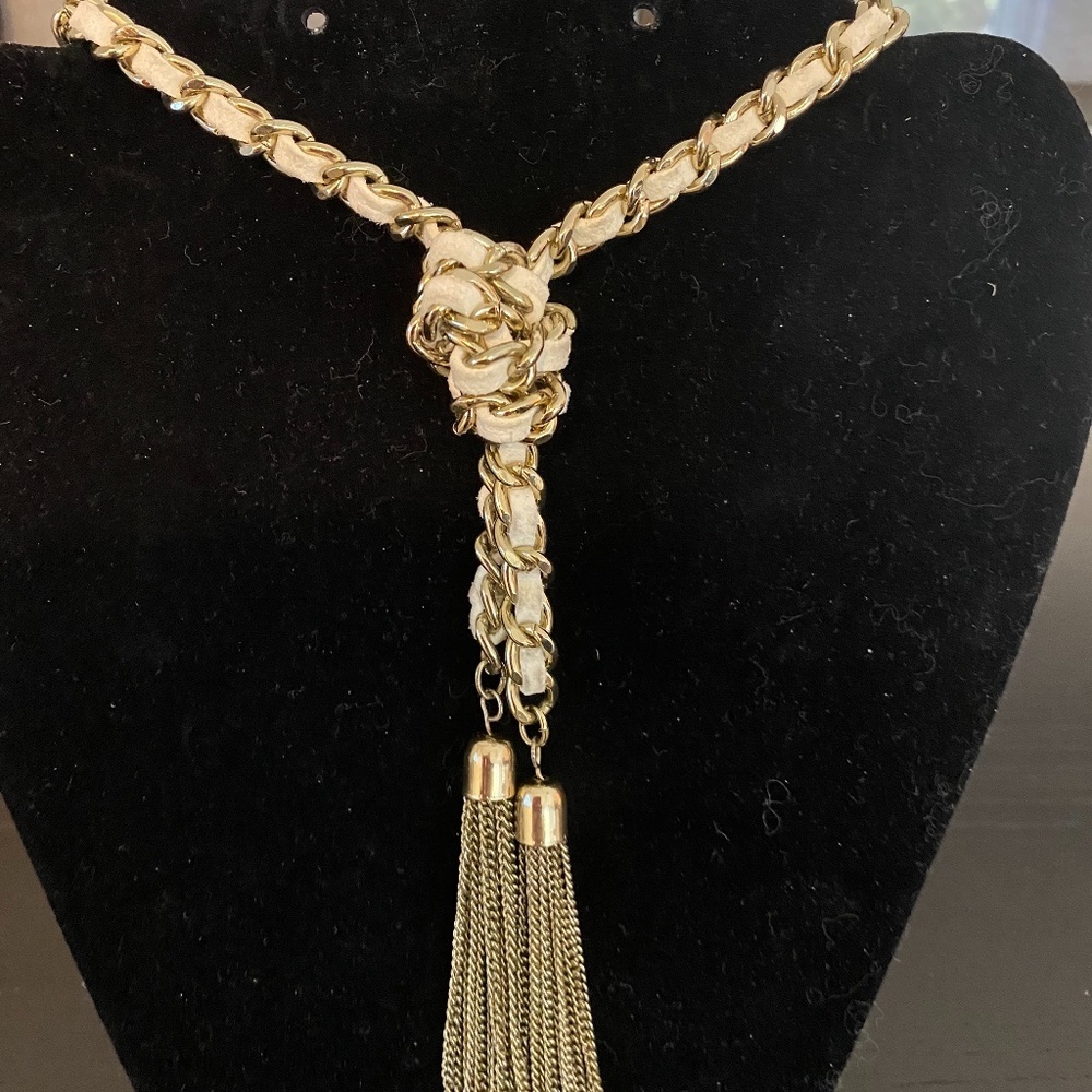 Long elegant tassel chain